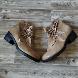 Socofy Comfy Tan Floral Appliqué Artsy Ankle Leather Boots Women's Size 41 US 10